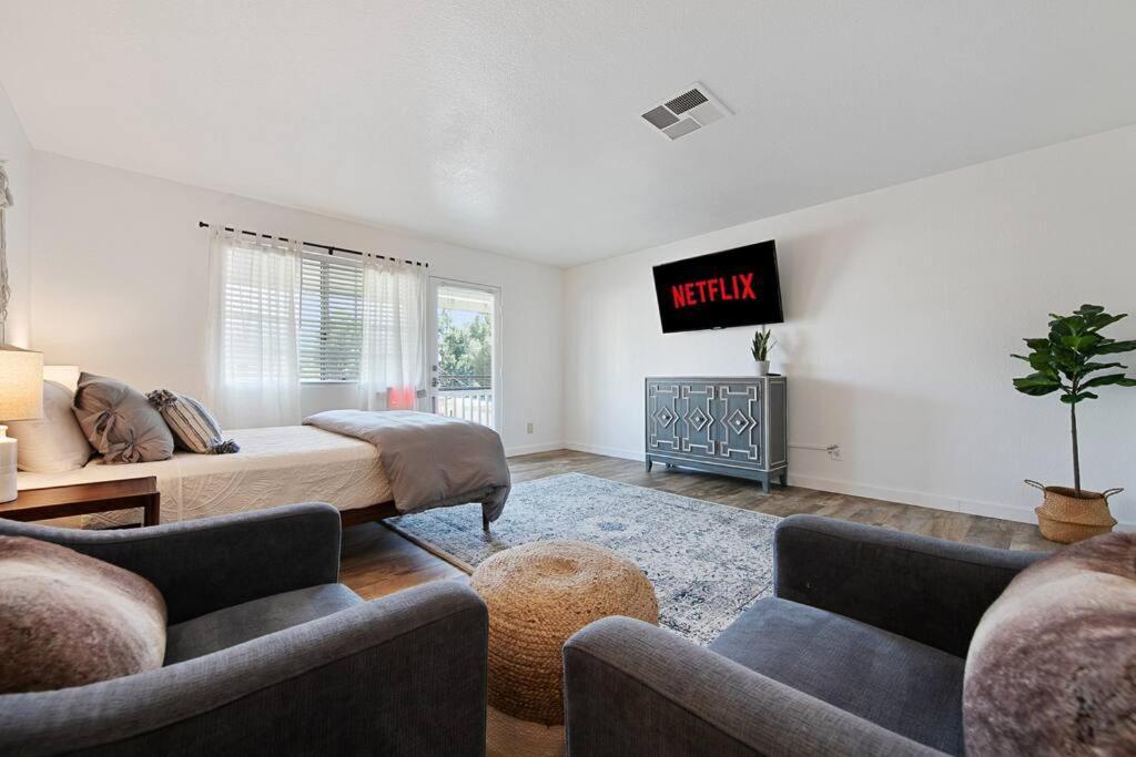 Couples Studio 1 W Full Kitchen Apartamento Oakhurst Exterior foto
